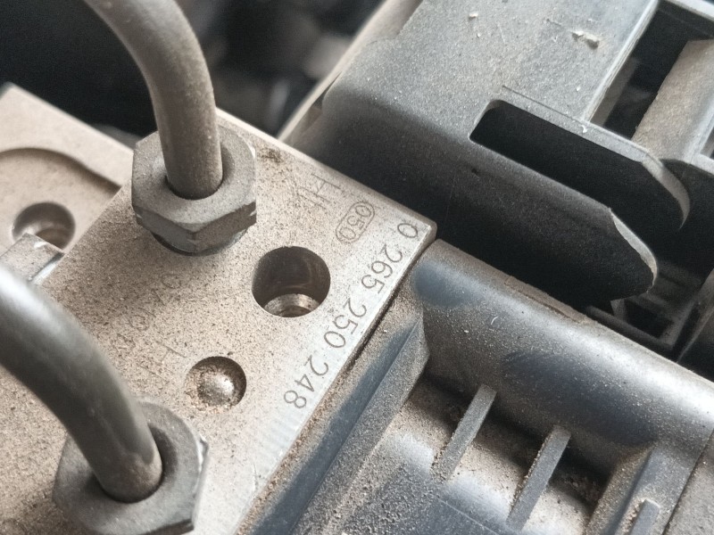 Recambio de abs para mercedes-benz cls (c219) cls 320 cdi (219.322) referencia OEM IAM   