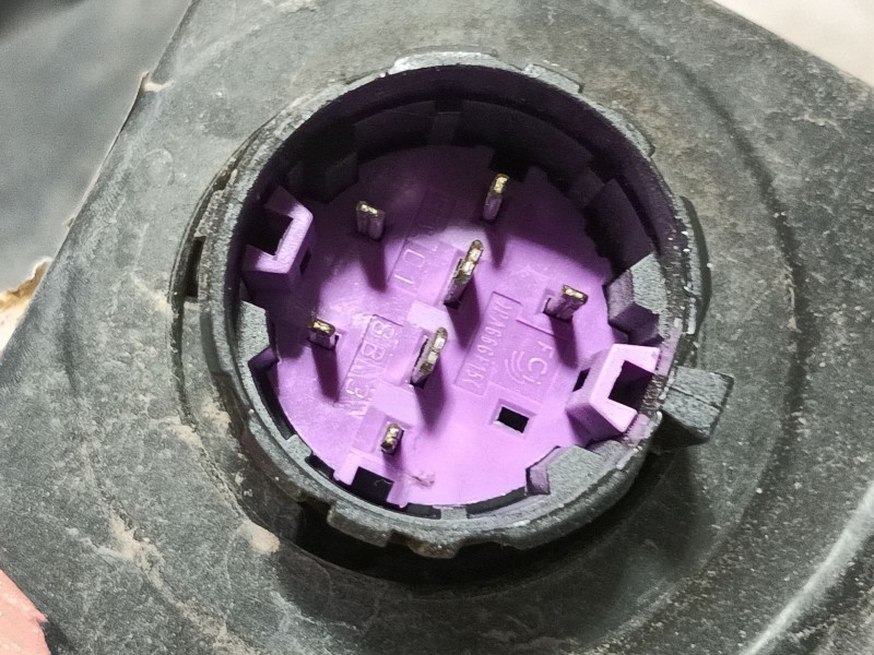 Recambio de faro izquierdo para peugeot bipper tepee basis referencia OEM IAM  PARA PULIR 