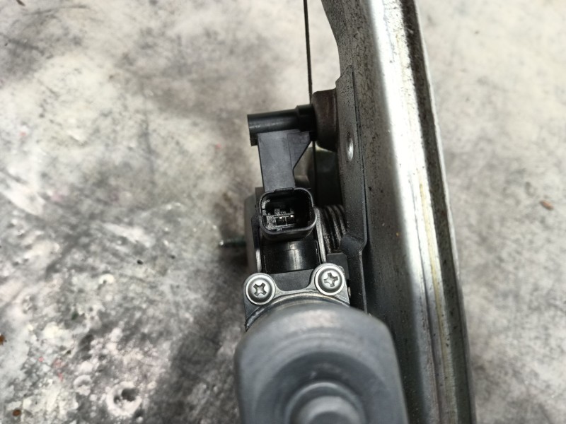 Recambio de elevalunas trasero izquierdo para dacia duster (hm_) 1.5 dci 115 (hmad) referencia OEM IAM   