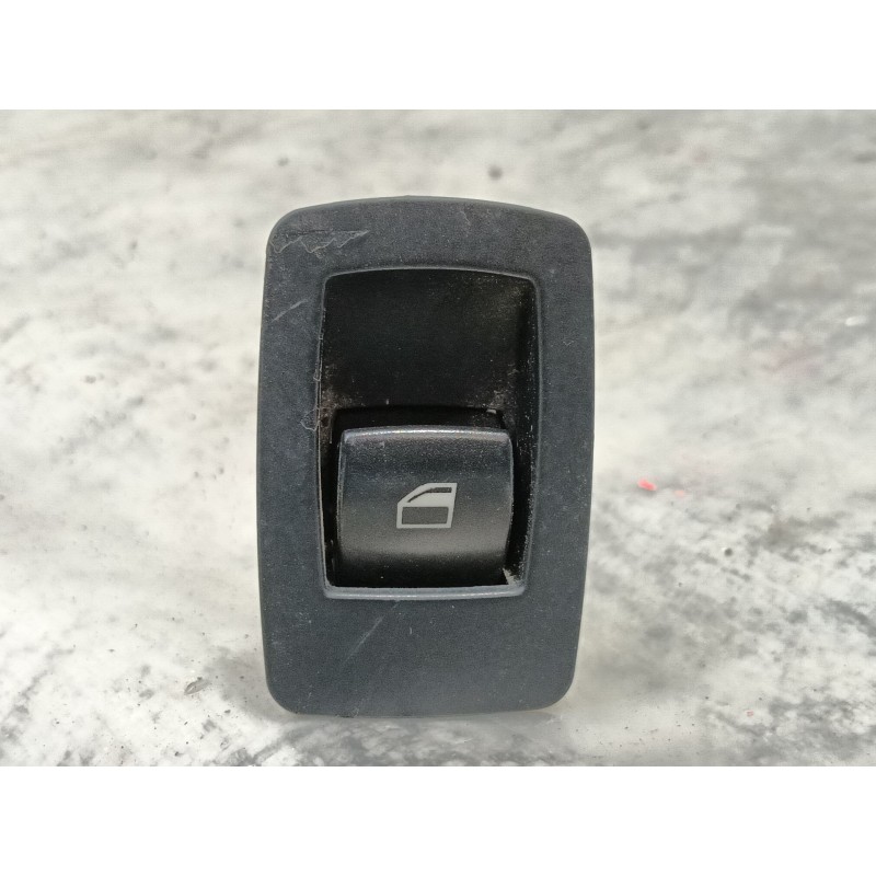 Recambio de mando elevalunas trasero derecho para bmw x3 (e83) xdrive 20 d referencia OEM IAM   