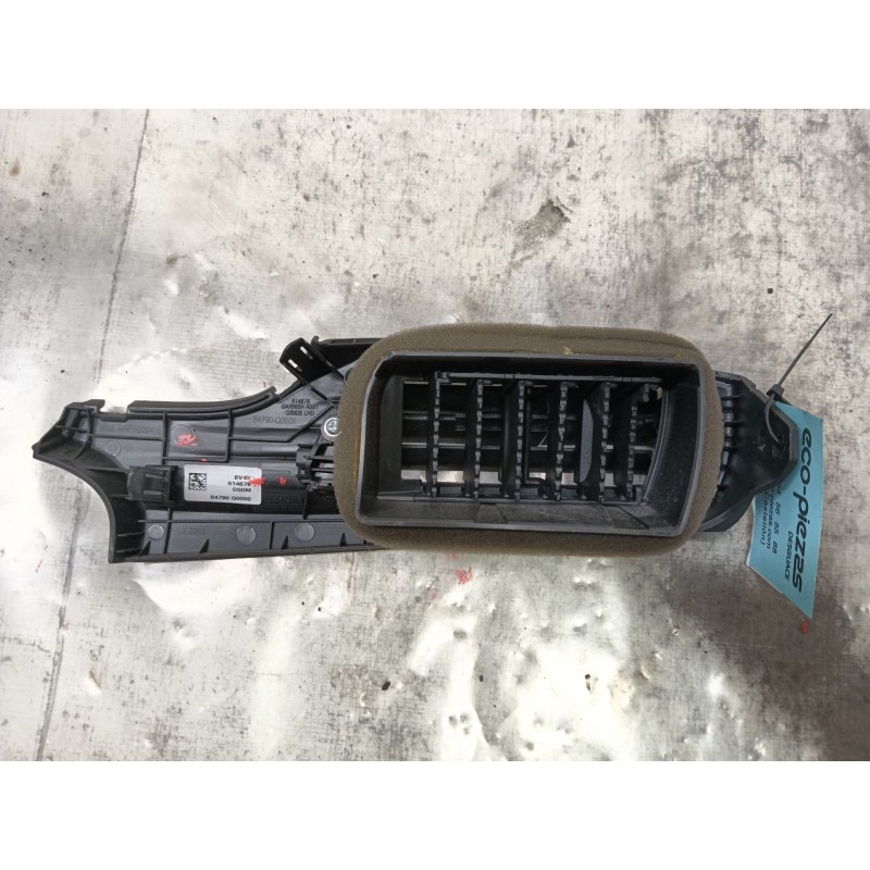 Recambio de rejilla aireadora para hyundai bayon (bc3) 1.2 mpi referencia OEM IAM   