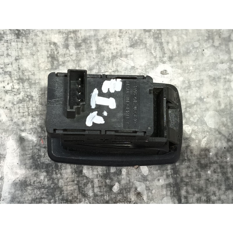 Recambio de mando elevalunas trasero izquierdo para bmw x3 (e83) xdrive 20 d referencia OEM IAM   