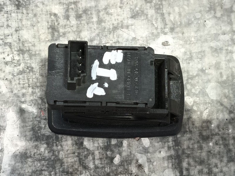 Recambio de mando elevalunas trasero izquierdo para bmw x3 (e83) xdrive 20 d referencia OEM IAM   
