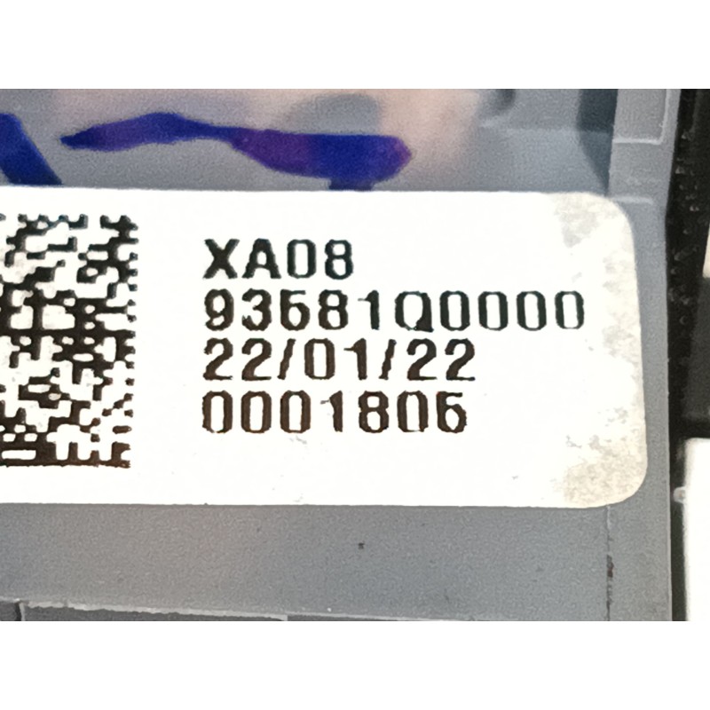 Recambio de mando elevalunas delantero derecho para hyundai bayon (bc3) 1.2 mpi referencia OEM IAM   
