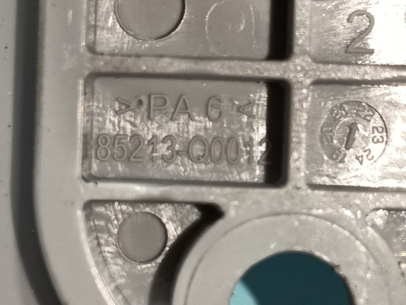 Recambio de parasol izquierdo para hyundai bayon (bc3) 1.2 mpi referencia OEM IAM   