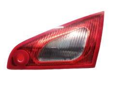 Recambio de piloto trasero derecho interior para mitsubishi colt berlina 3 (cz) 1.1 inform referencia OEM IAM   