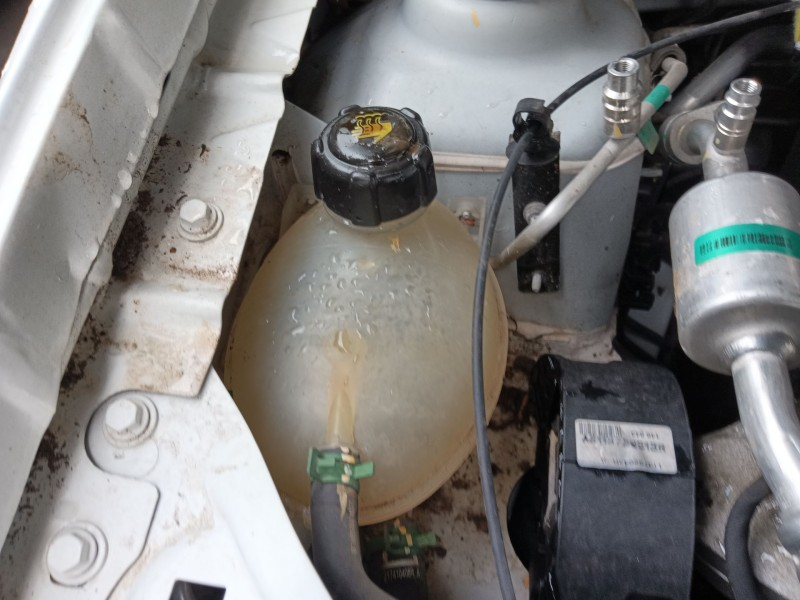 Recambio de deposito expansion para dacia sandero ii tce 90 (b8m1, b8ma) referencia OEM IAM   