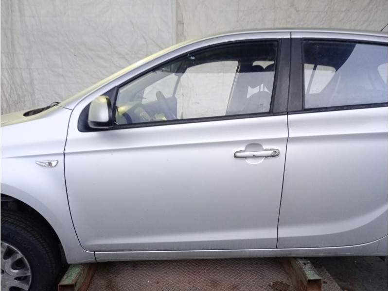 Recambio de puerta delantera izquierda para hyundai i20 i (pb, pbt) 1.4 crdi referencia OEM IAM   