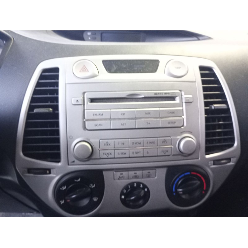 Recambio de sistema audio / radio cd para hyundai i20 i (pb, pbt) 1.4 crdi referencia OEM IAM   