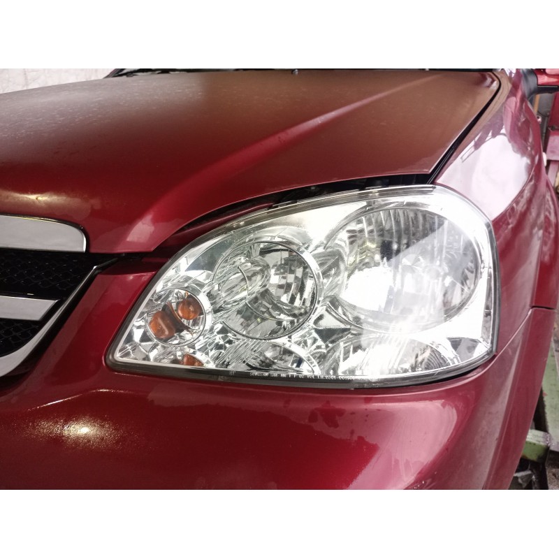 Recambio de faro izquierdo para chevrolet nubira sedán 1.6 referencia OEM IAM   