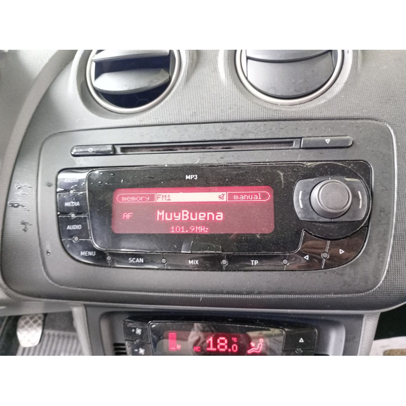 Recambio de sistema audio / radio cd para seat ibiza iv sc (6j1, 6p5) 1.9 tdi referencia OEM IAM   