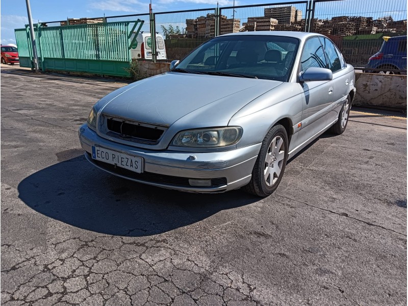 opel omega b (v94) del año 2000