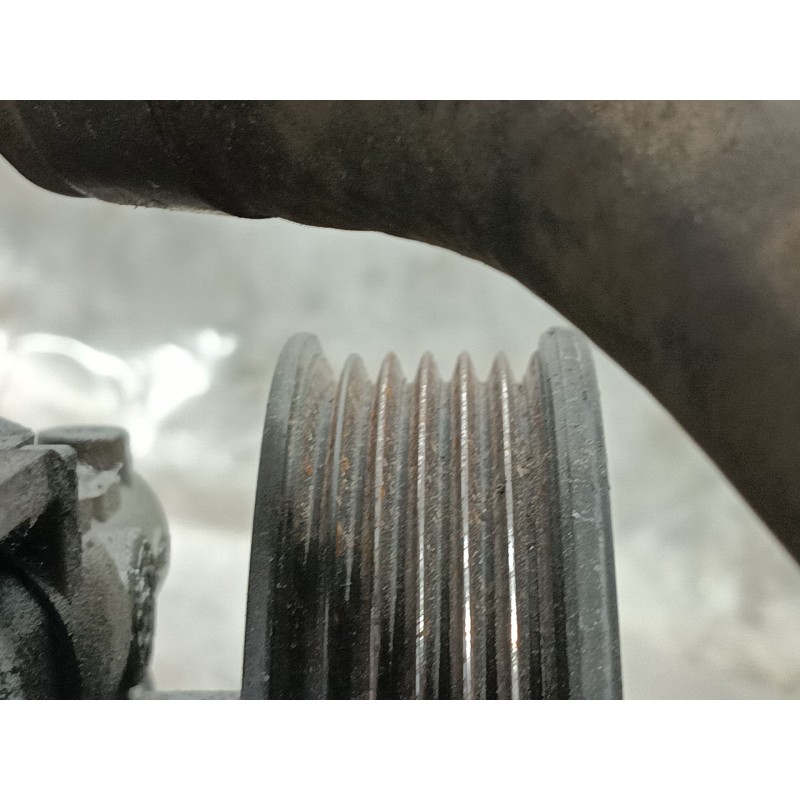 Recambio de bomba direccion para kia carens iii monospace (un) 2.0 crdi 140 referencia OEM IAM   