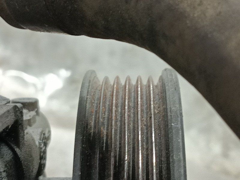 Recambio de bomba direccion para kia carens iii monospace (un) 2.0 crdi 140 referencia OEM IAM   