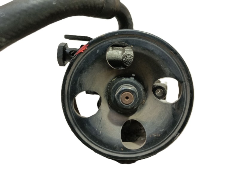 Recambio de bomba direccion para kia carens iii monospace (un) 2.0 crdi 140 referencia OEM IAM   