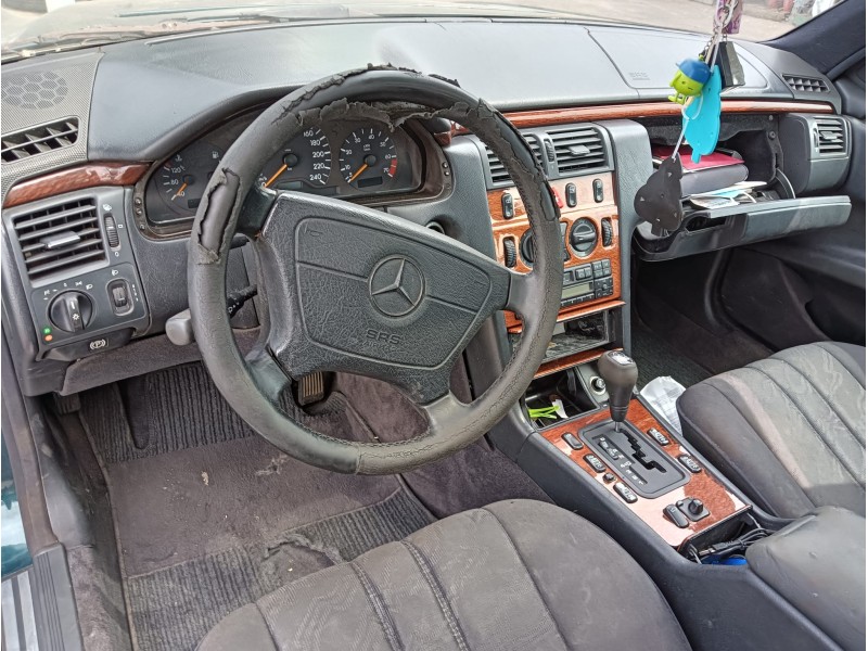 mercedes-benz clase e (w210) del año 1999