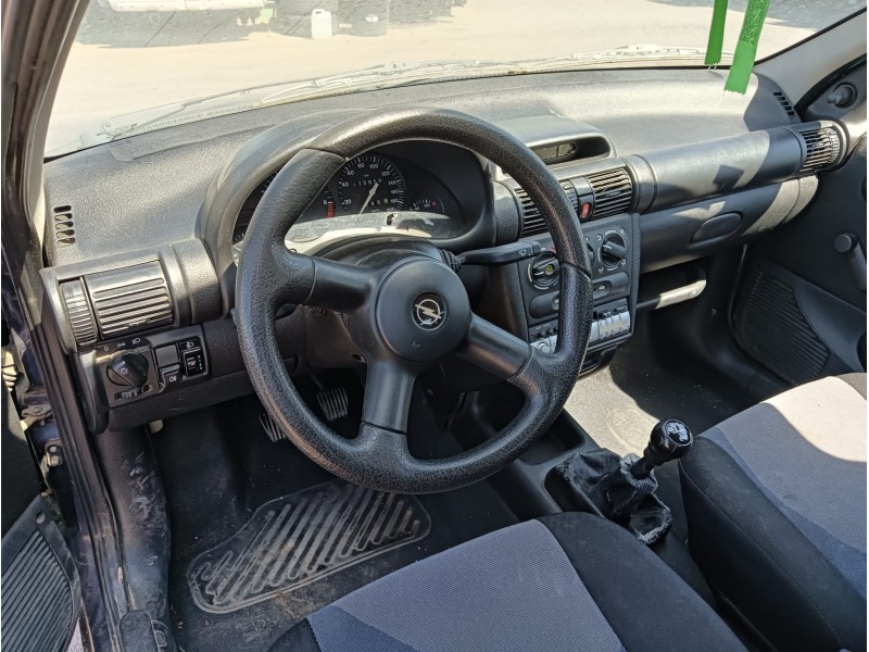 opel corsa b (s93) del año 1999