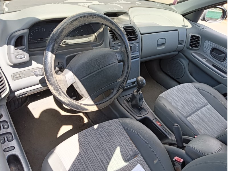 renault laguna i (b56_, 556_) del año 2000