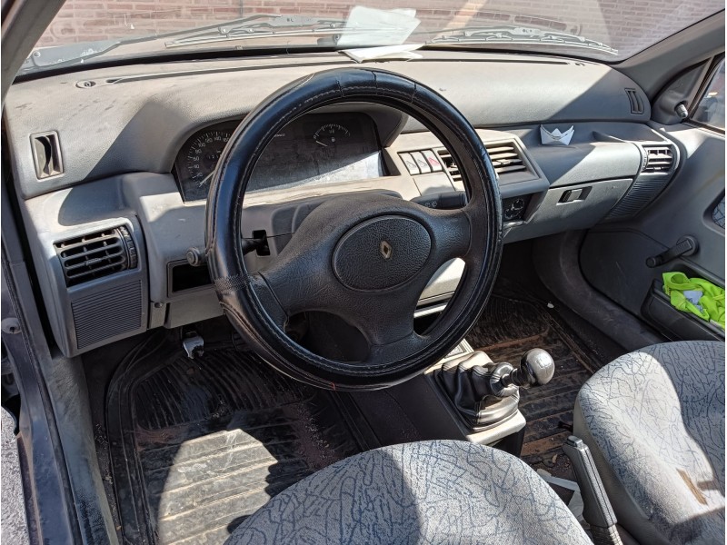 renault clio i (b/c57_, 5/357_) del año 1996