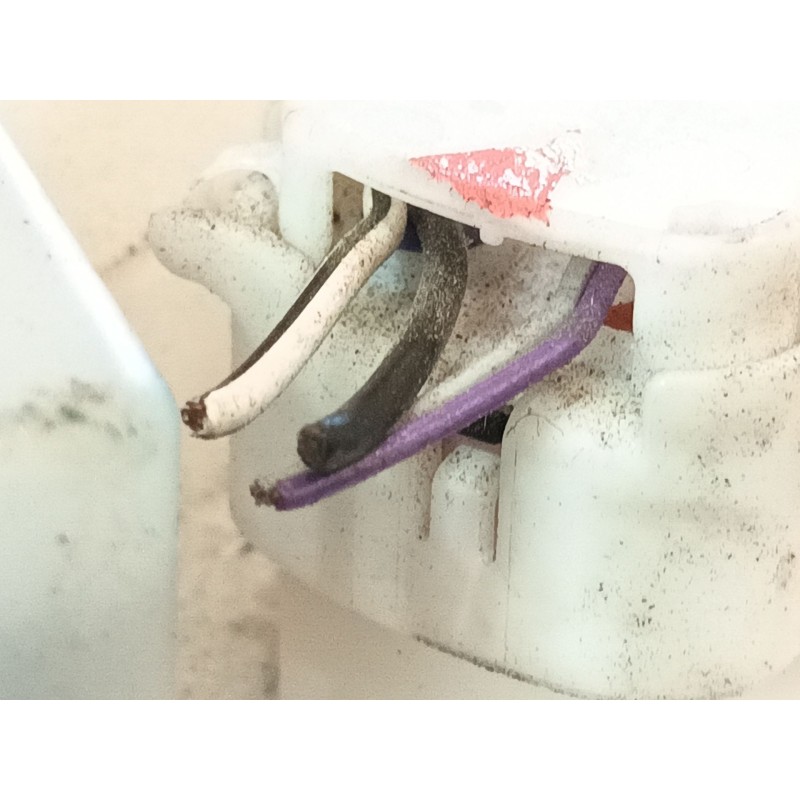 Recambio de aforador para peugeot 108 1.0 vti 72 referencia OEM IAM   