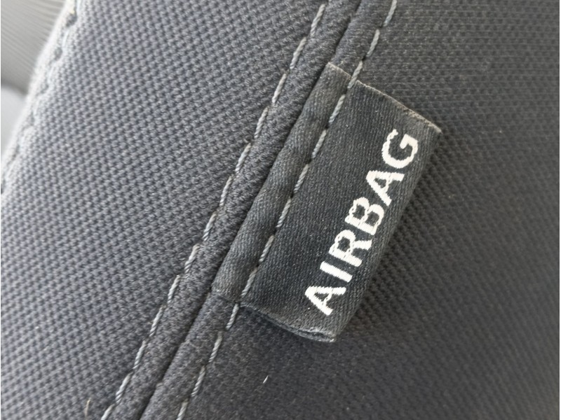 Recambio de asiento delantero izquierdo para ssangyong tivoli grand 1.2 t-gdi referencia OEM IAM  X15C4LD0403007L 