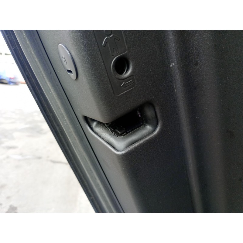 Recambio de cerradura puerta trasera izquierda para audi a6 c6 (4f2) 2.7 tdi referencia OEM IAM   