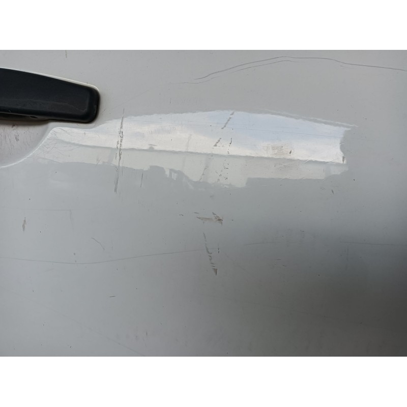 Recambio de puerta delantera derecha para dacia duster sl audacia 4x2 referencia OEM IAM   