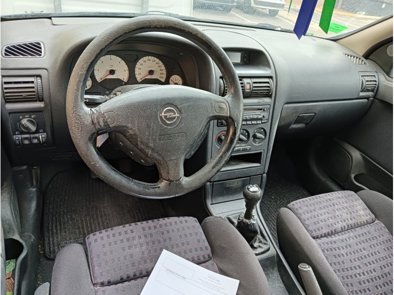opel astra g hatchback (t98) del año 2000