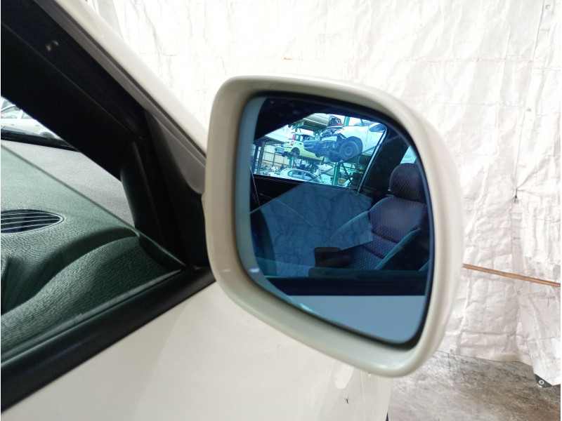 Recambio de retrovisor derecho para audi a3 (8l1) 1.9 tdi referencia OEM IAM 0  