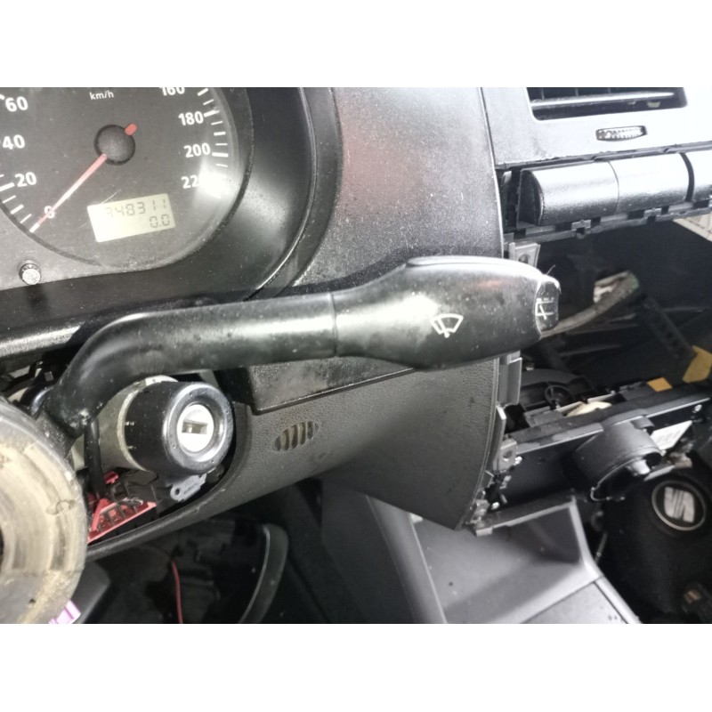 Recambio de mando limpia para seat ibiza ii (6k1) 1.4 i referencia OEM IAM 0  