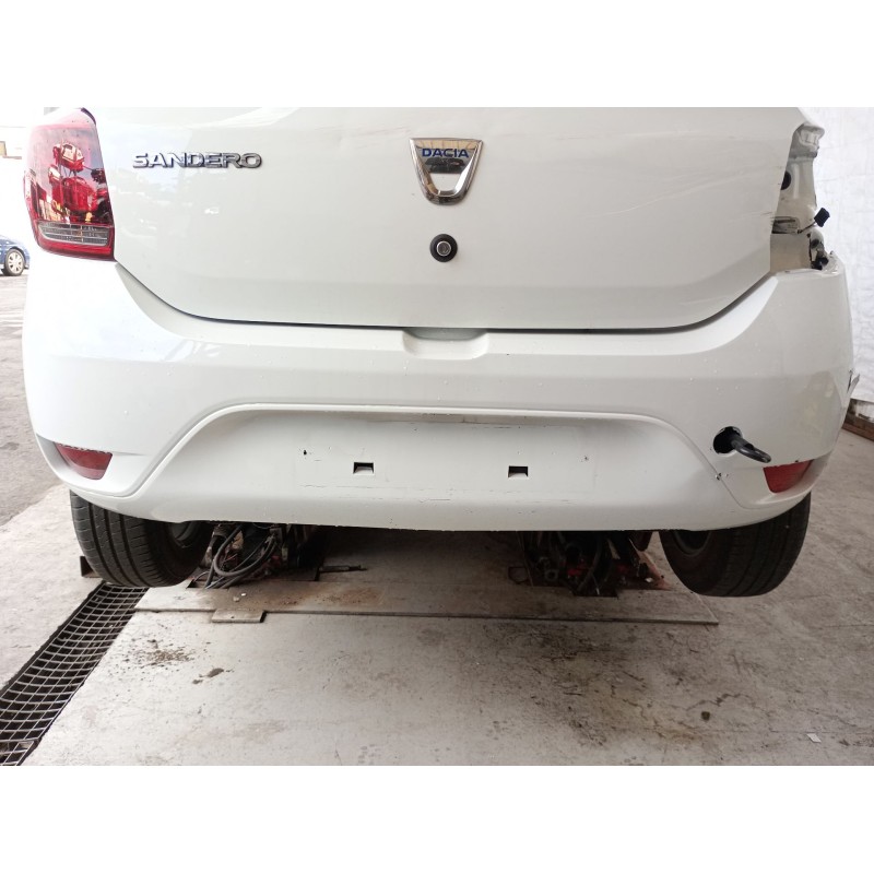 Recambio de paragolpes trasero para dacia sandero ii tce 90 (b8m1, b8ma) referencia OEM IAM   