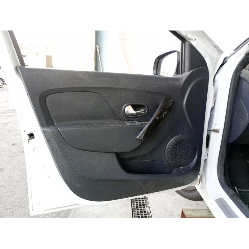 Recambio de guarnecido puerta delantera izquierda para dacia sandero ii tce 90 (b8m1, b8ma) referencia OEM IAM   