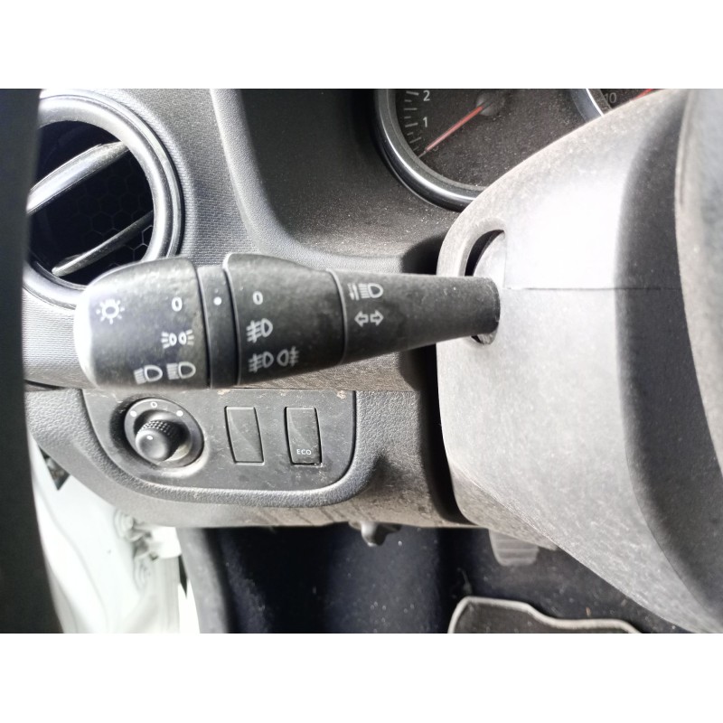 Recambio de mando intermitentes para dacia sandero ii tce 90 (b8m1, b8ma) referencia OEM IAM   