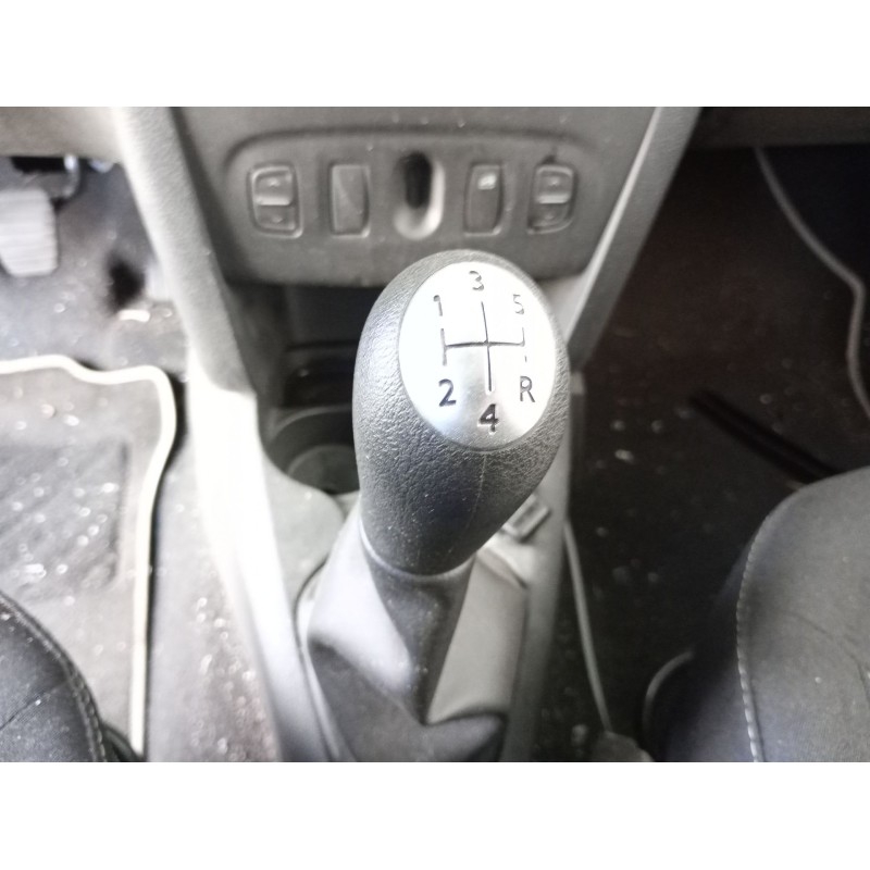 Recambio de pomo palanca cambio para dacia sandero ii tce 90 (b8m1, b8ma) referencia OEM IAM   