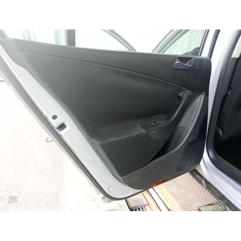 Recambio de guarnecido puerta trasera izquierda para volkswagen passat b6 (3c2) 2.0 tdi 16v 4motion referencia OEM IAM   