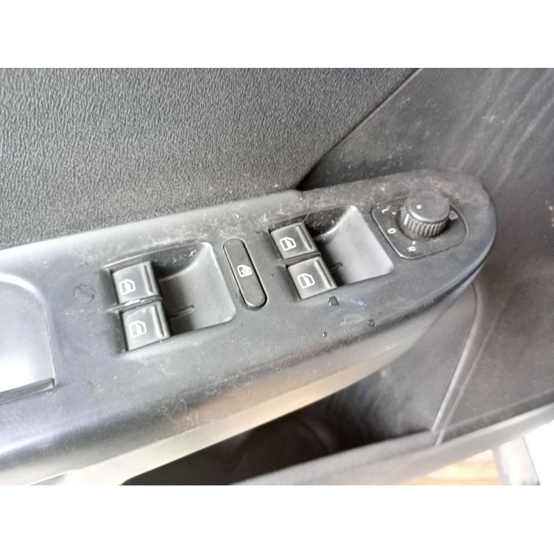 Recambio de mando elevalunas delantero izquierdo para volkswagen passat b6 (3c2) 2.0 tdi 16v 4motion referencia OEM IAM   