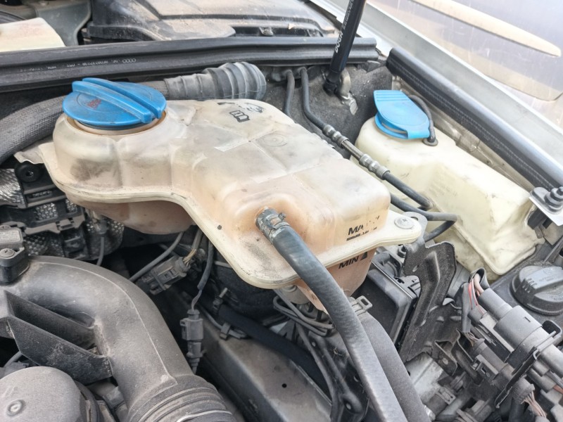 Recambio de deposito expansion para audi a4 b7 avant (8ed) 2.0 tdi referencia OEM IAM   