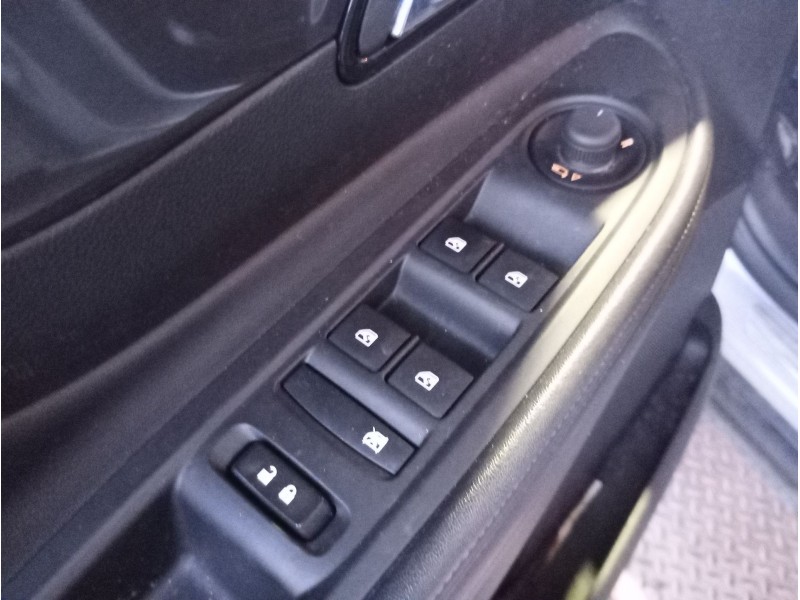 Recambio de mando elevalunas delantero izquierdo para opel mokka / mokka x (j13) 1.4 (_76) referencia OEM IAM   