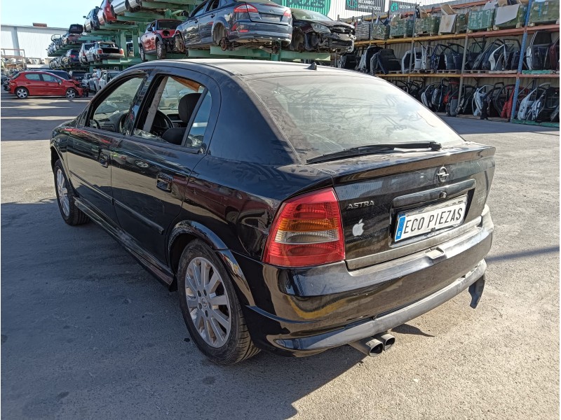 opel astra g hatchback (t98) del año 2004