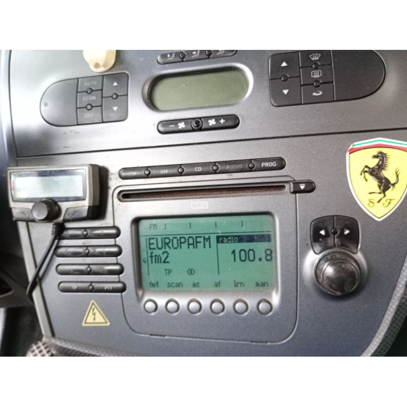 Recambio de sistema audio / radio cd para seat leon (1p1) 2.0 tdi 16v referencia OEM IAM   