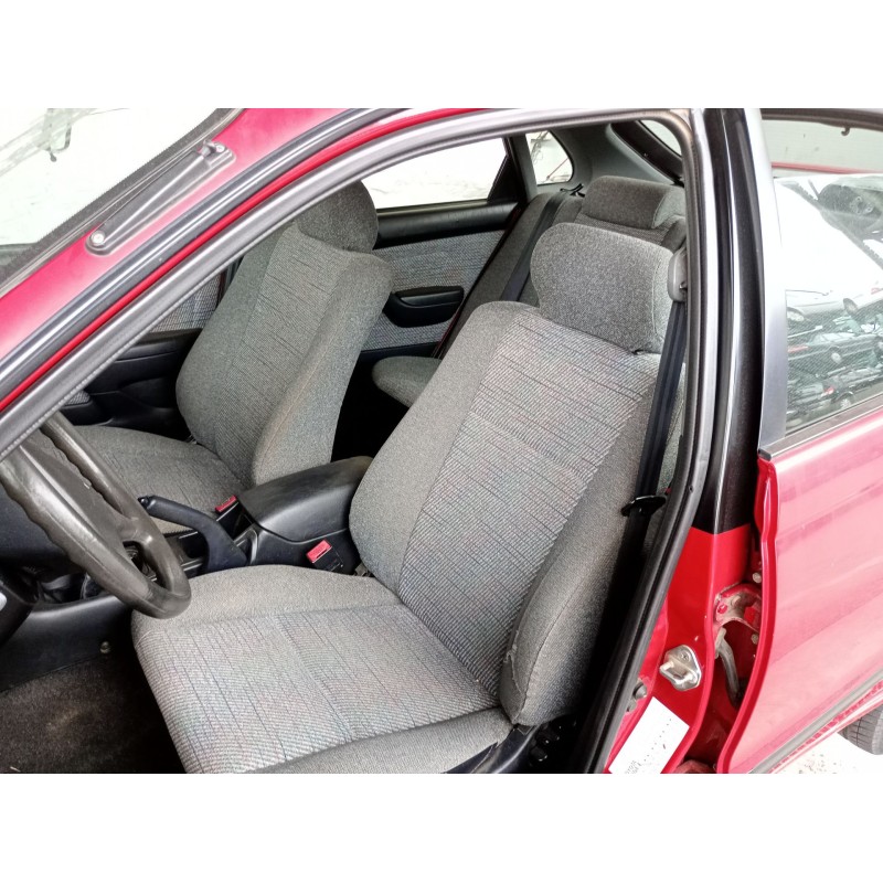 Recambio de asiento delantero derecho para toyota carina e vi (_t19_) 1.6 (at190) referencia OEM IAM   