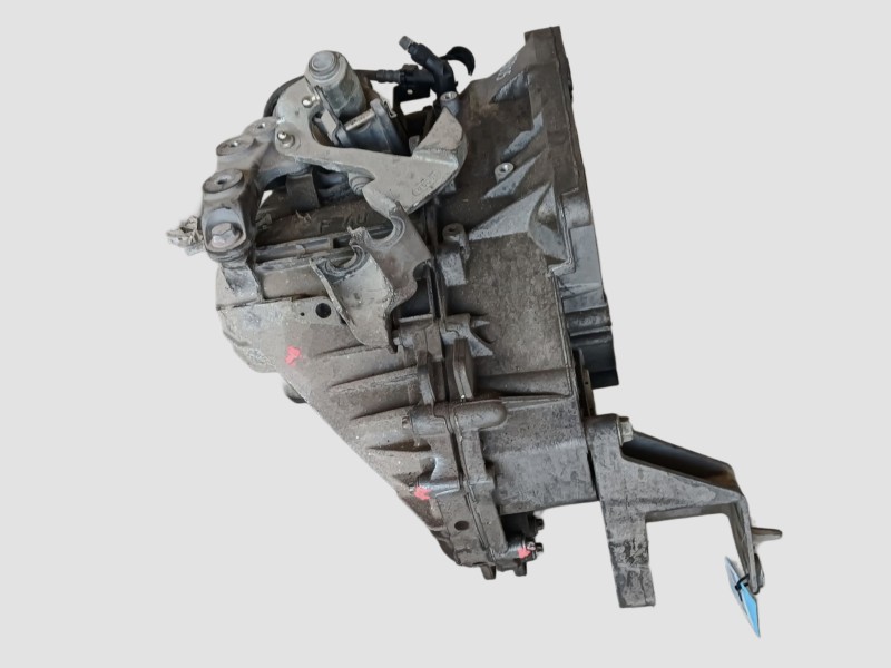 Recambio de caja cambios para opel insignia berlina cosmo referencia OEM IAM F40 F40 55568685