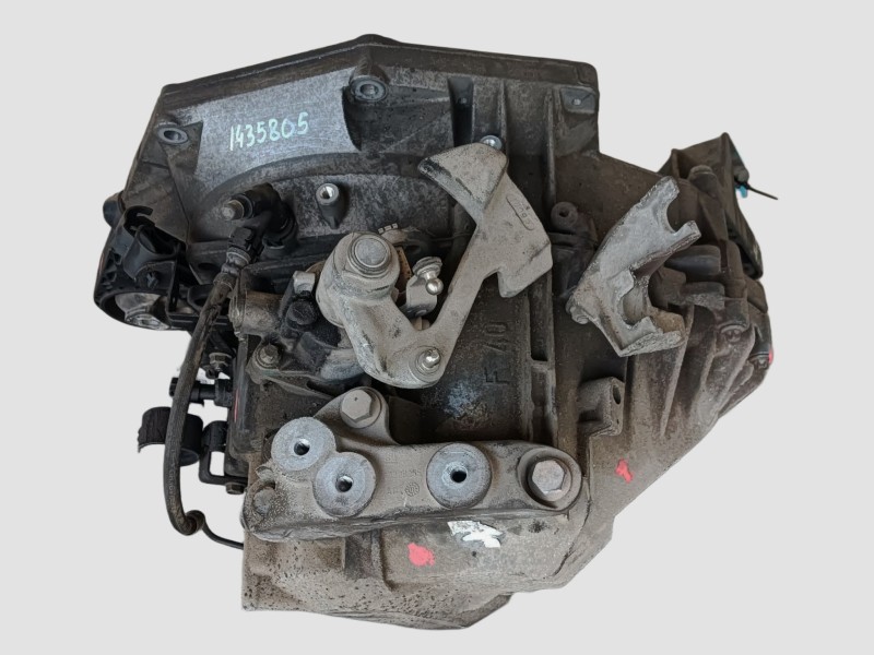 Recambio de caja cambios para opel insignia berlina cosmo referencia OEM IAM F40 F40 55568685