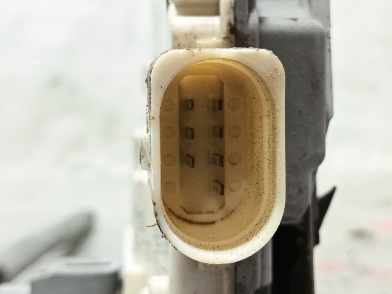 Recambio de cerradura puerta trasera derecha para seat leon (1p1) 1.9 tdi referencia OEM IAM 0  