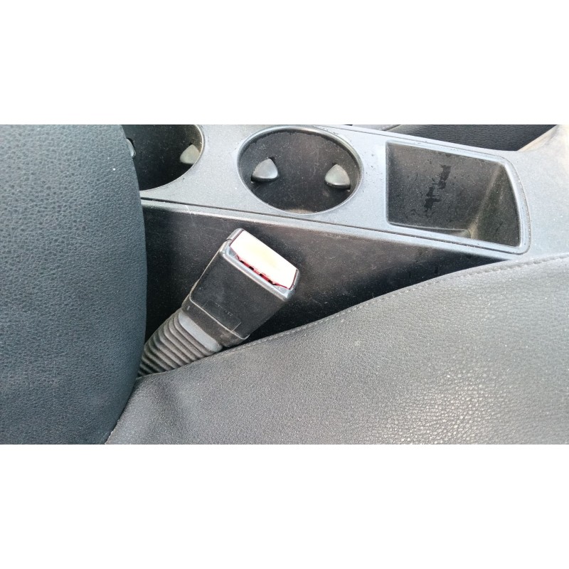 Recambio de enganche cinturon delantero derecho para bmw x3 (e83) 2.0 sd referencia OEM IAM   