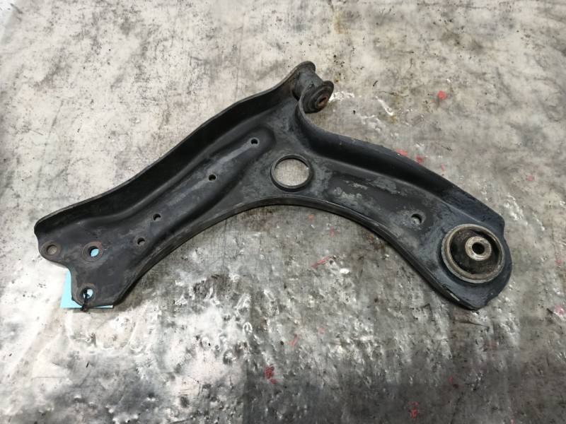 Recambio de brazo suspension inferior delantero derecho para seat toledo (kg3) style referencia OEM IAM   