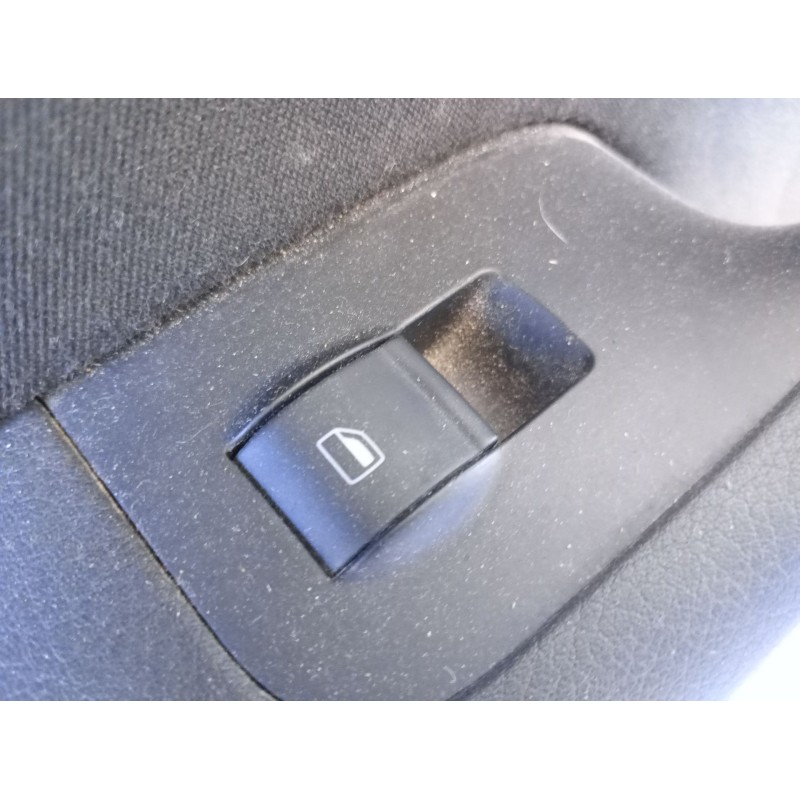 Recambio de mando elevalunas trasero izquierdo para audi a4 b7 avant (8ed) 2.0 tdi referencia OEM IAM   