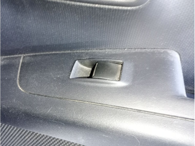 Recambio de mando elevalunas trasero derecho para citroën c-crosser (vu_, vv_) 2.2 hdi referencia OEM IAM   