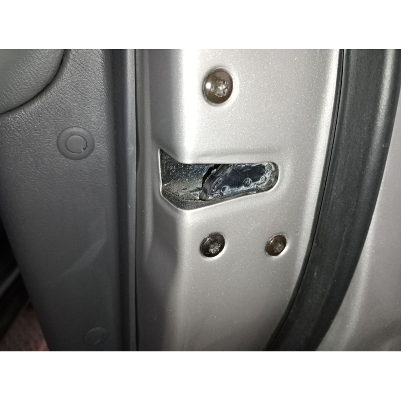 Recambio de cerradura puerta delantera derecha para hyundai tucson (jm) 2.0 referencia OEM IAM   