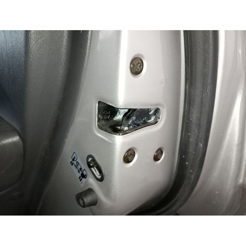 Recambio de cerradura puerta trasera derecha para hyundai tucson (jm) 2.0 referencia OEM IAM   